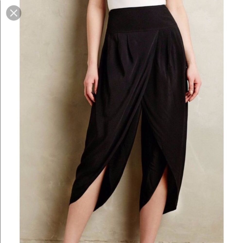 Anthro Elevenses Black Cropped Tulip Trousers